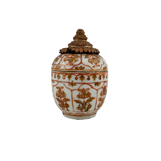 Antique Benjarong Jar With Gold Tipped Lid, 19th Century (Rama II - Rama III)